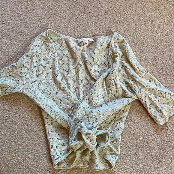 green crochet top - Picture 4 of 5